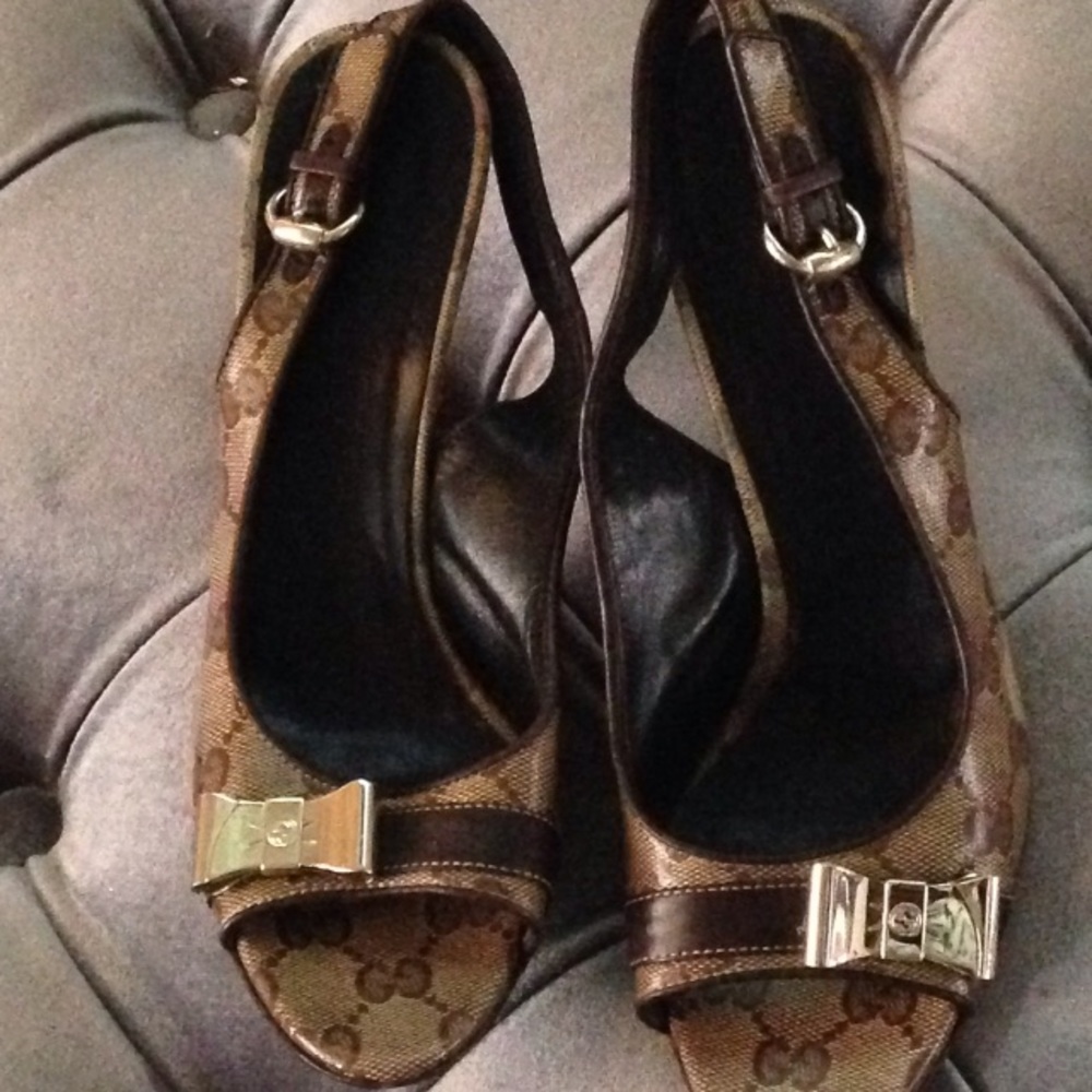 Gucci sandals